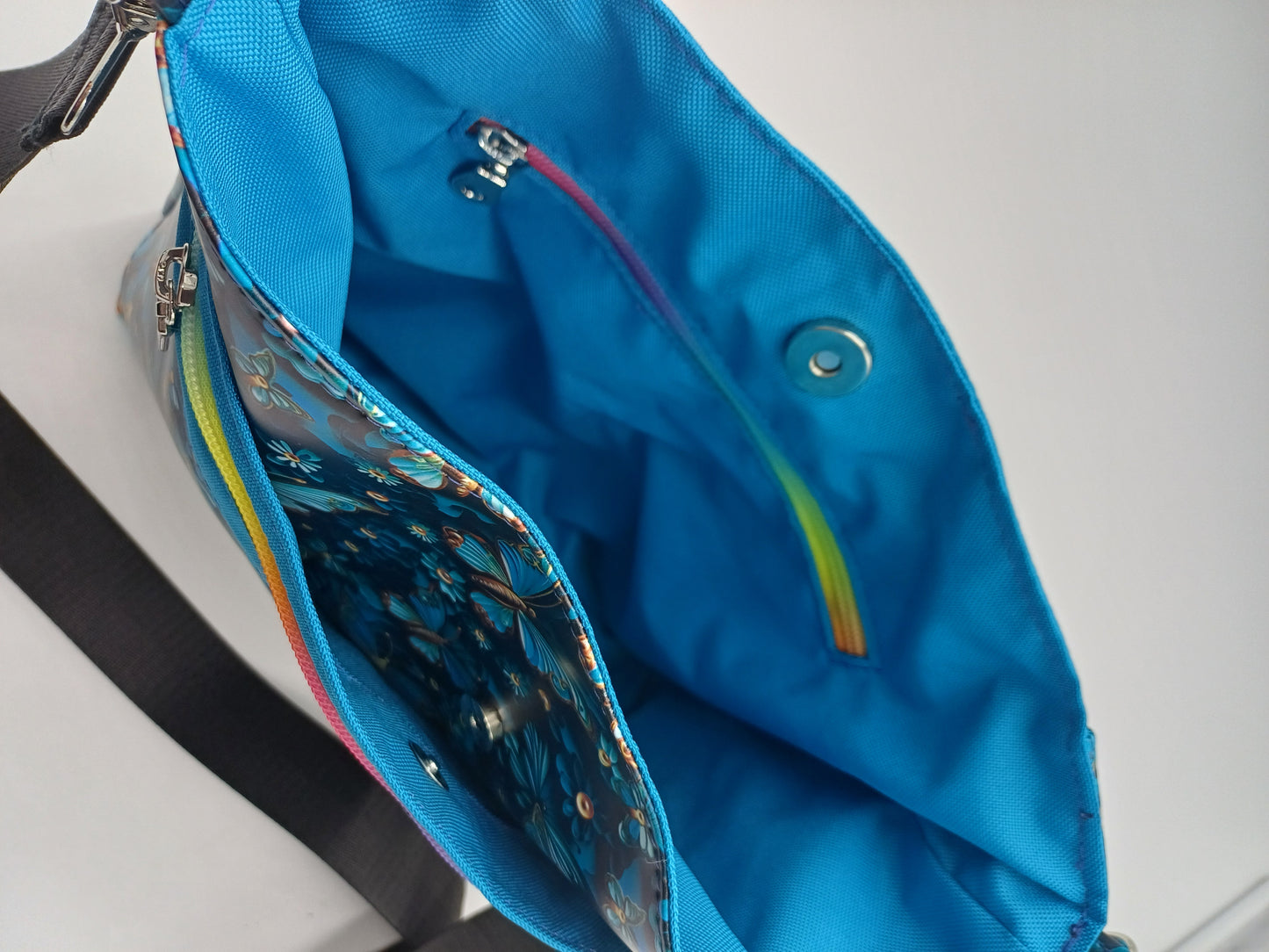 Handtasche / Crossbody Bag