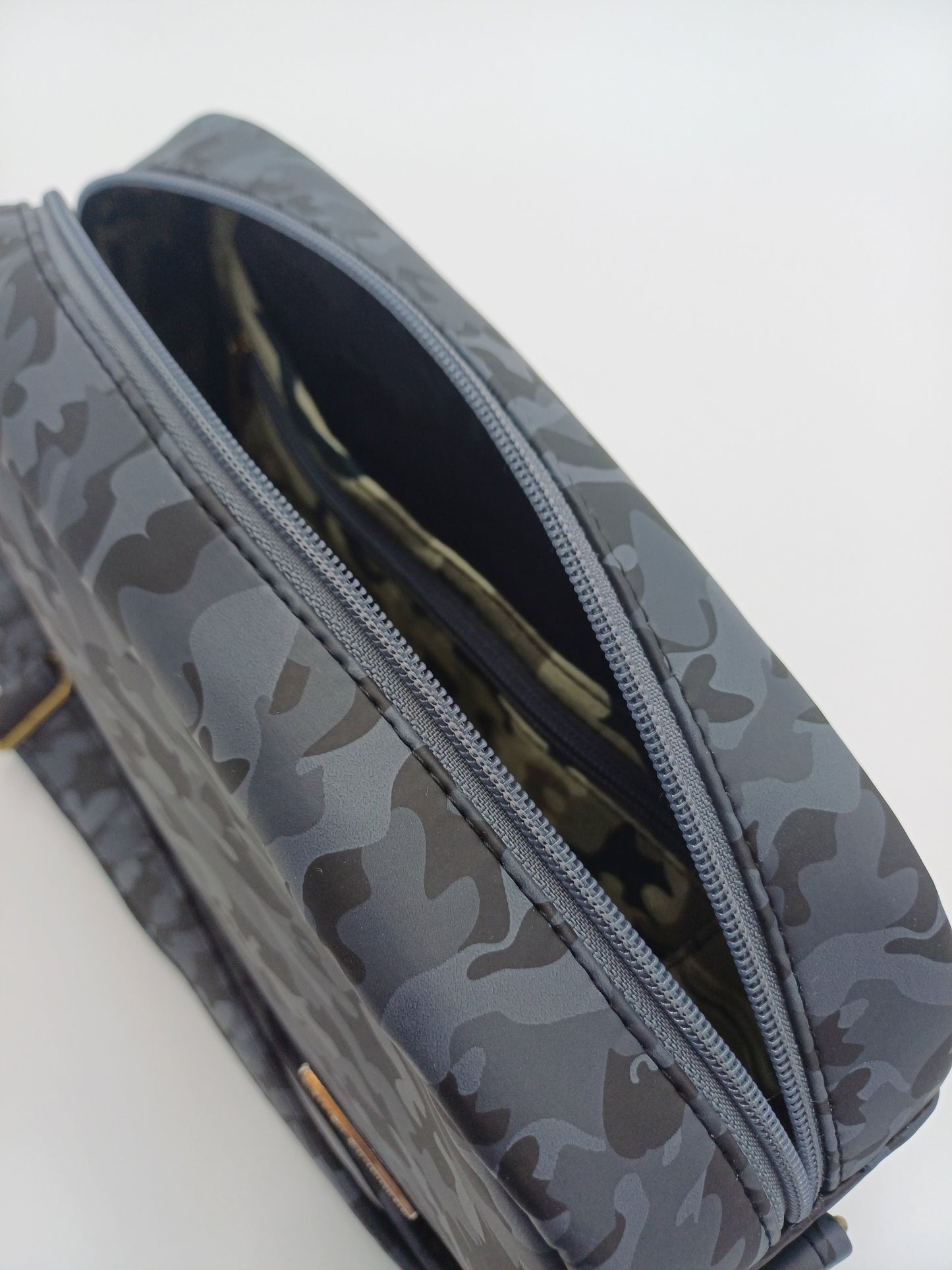 Kleine Umhängetasche "Catalina"