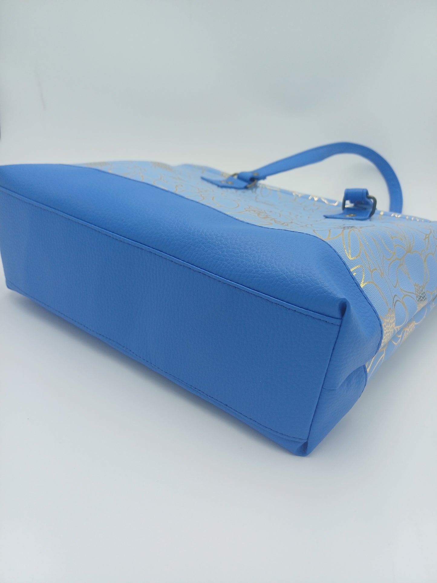 Go to Handtasche