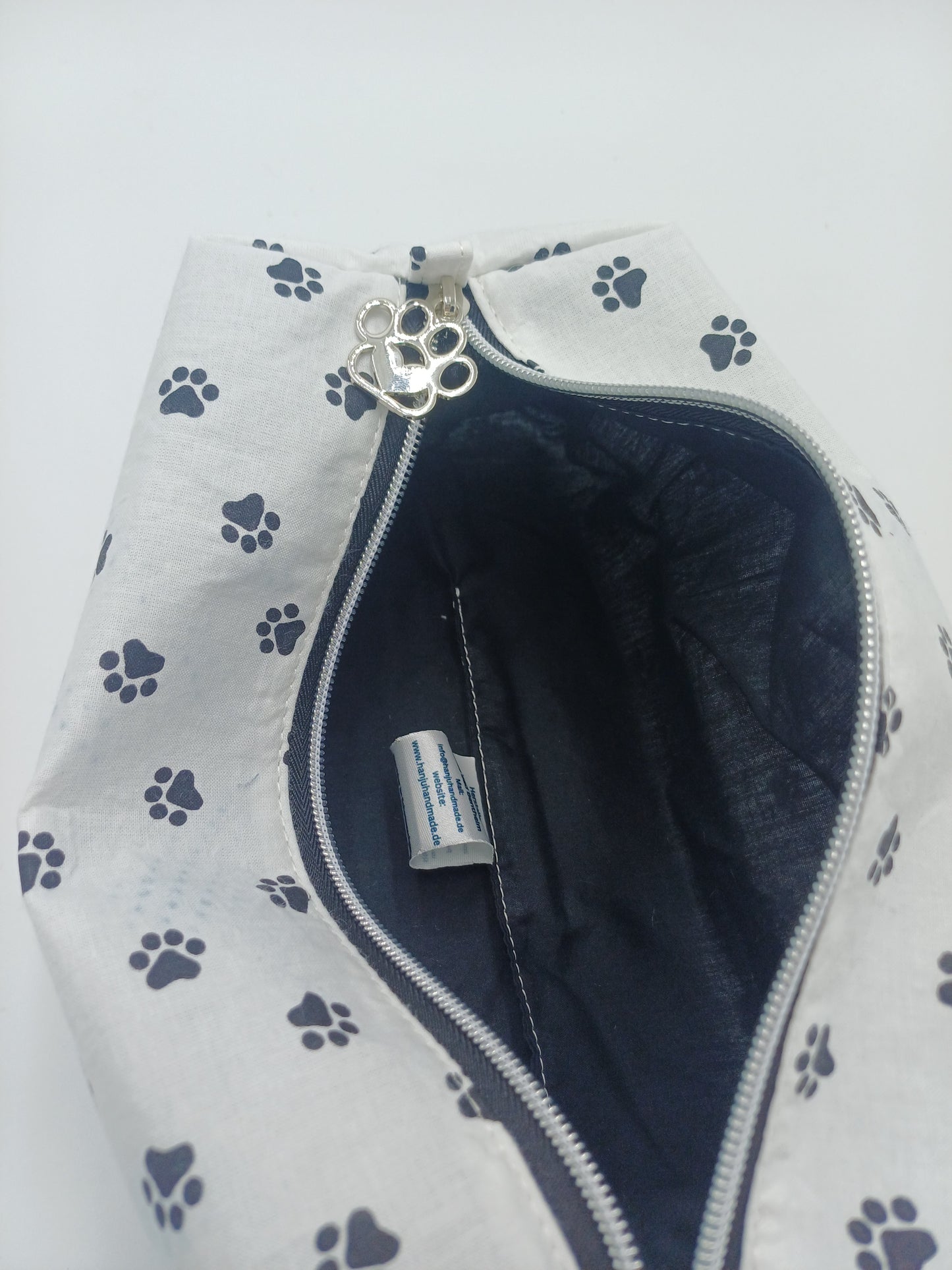 Boxybag mit Reißverschluss Pfoten B-Ware
