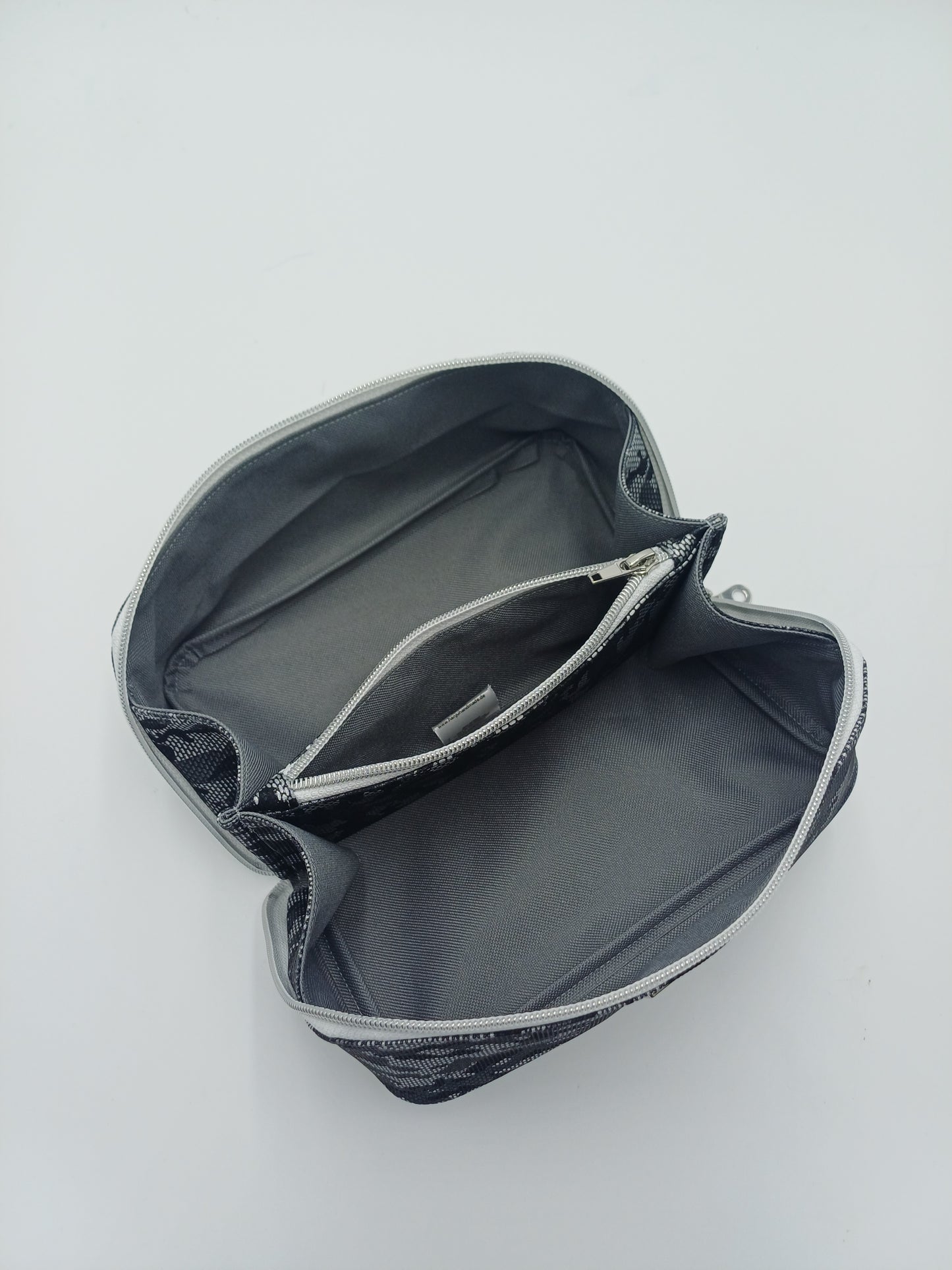 Open wide Bag im Camouflage Design