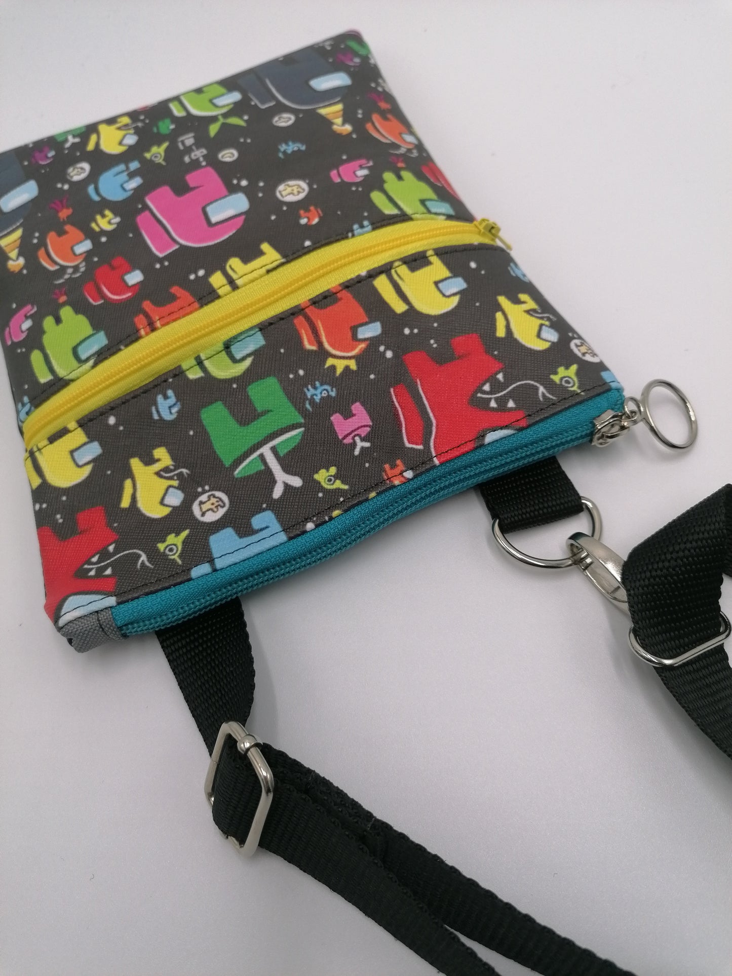 kleine Umhängetasche "Among us"