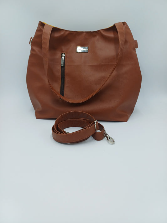 Footlose Tote Handtasche