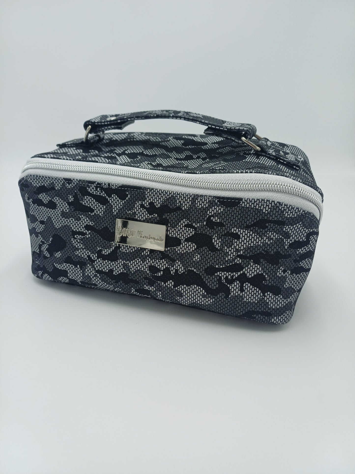 Open wide Bag im Camouflage Design