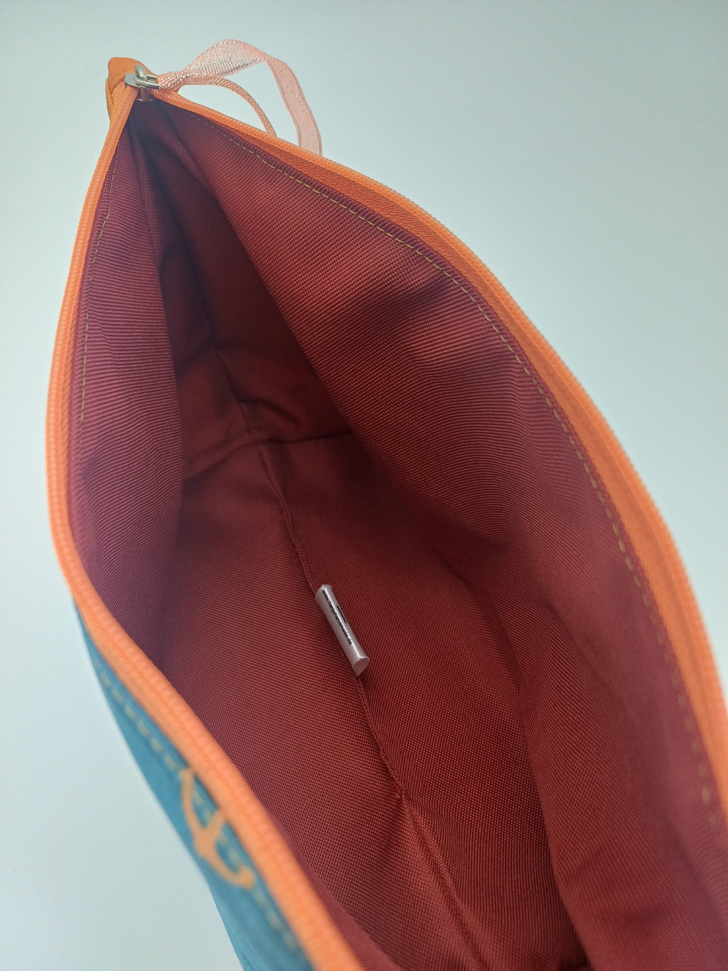 Peek a Boo Anker