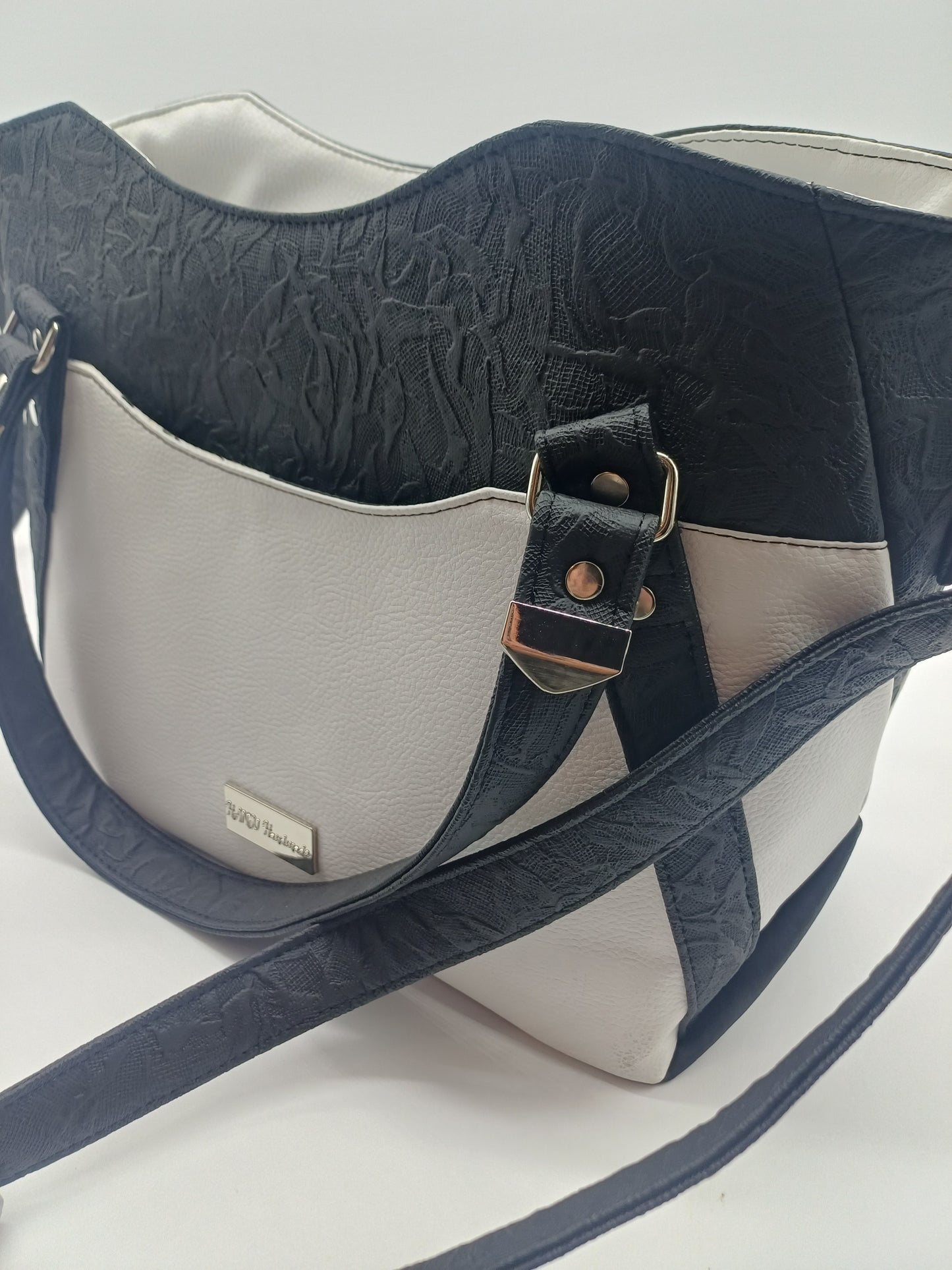 Hiraeth Handbag B- Ware