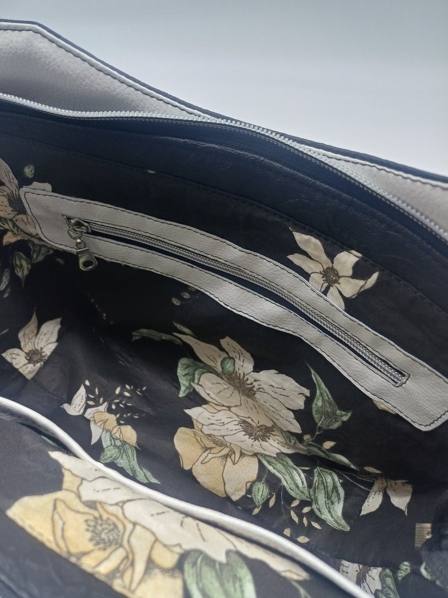 Hiraeth Handbag B- Ware