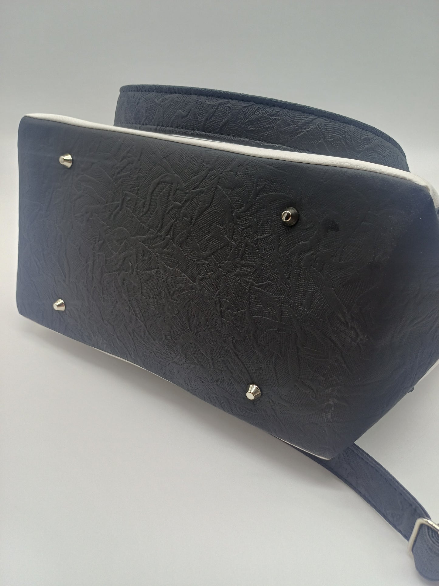 Hiraeth Handbag B- Ware