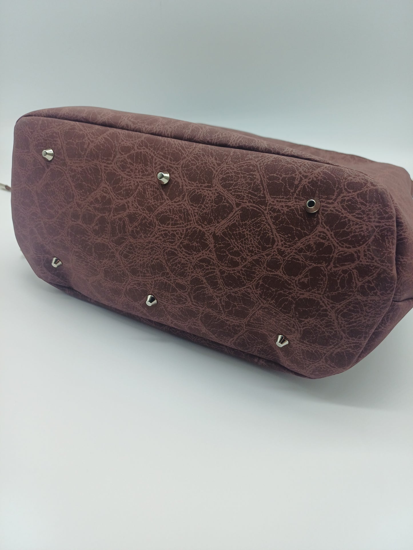Simplistic Slouch Handbag braun Leo