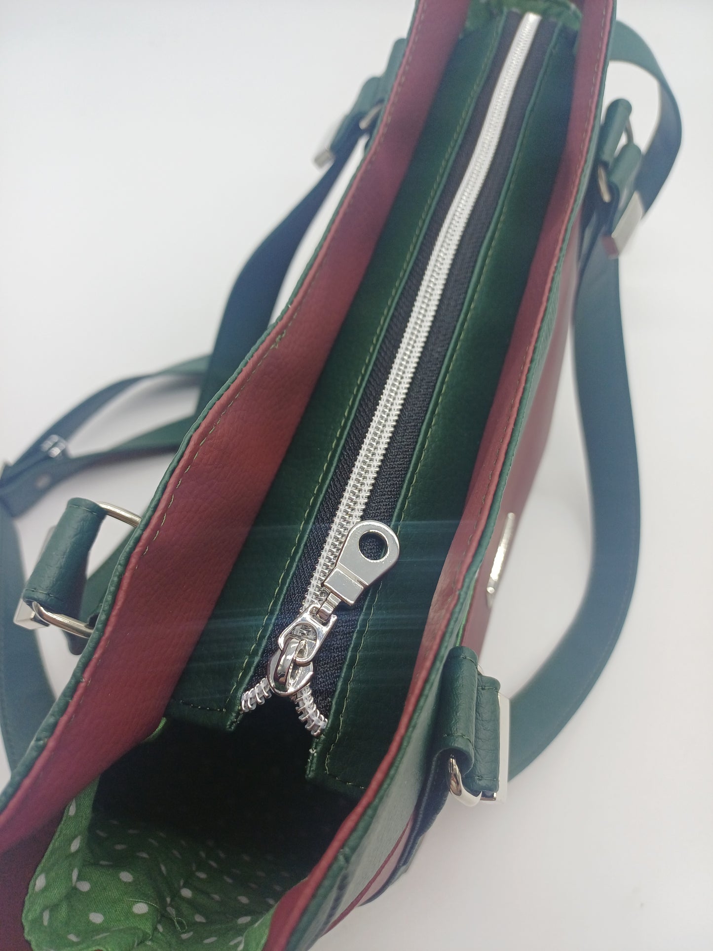 Umhängetasche "Forest & Wine" – Handmade
