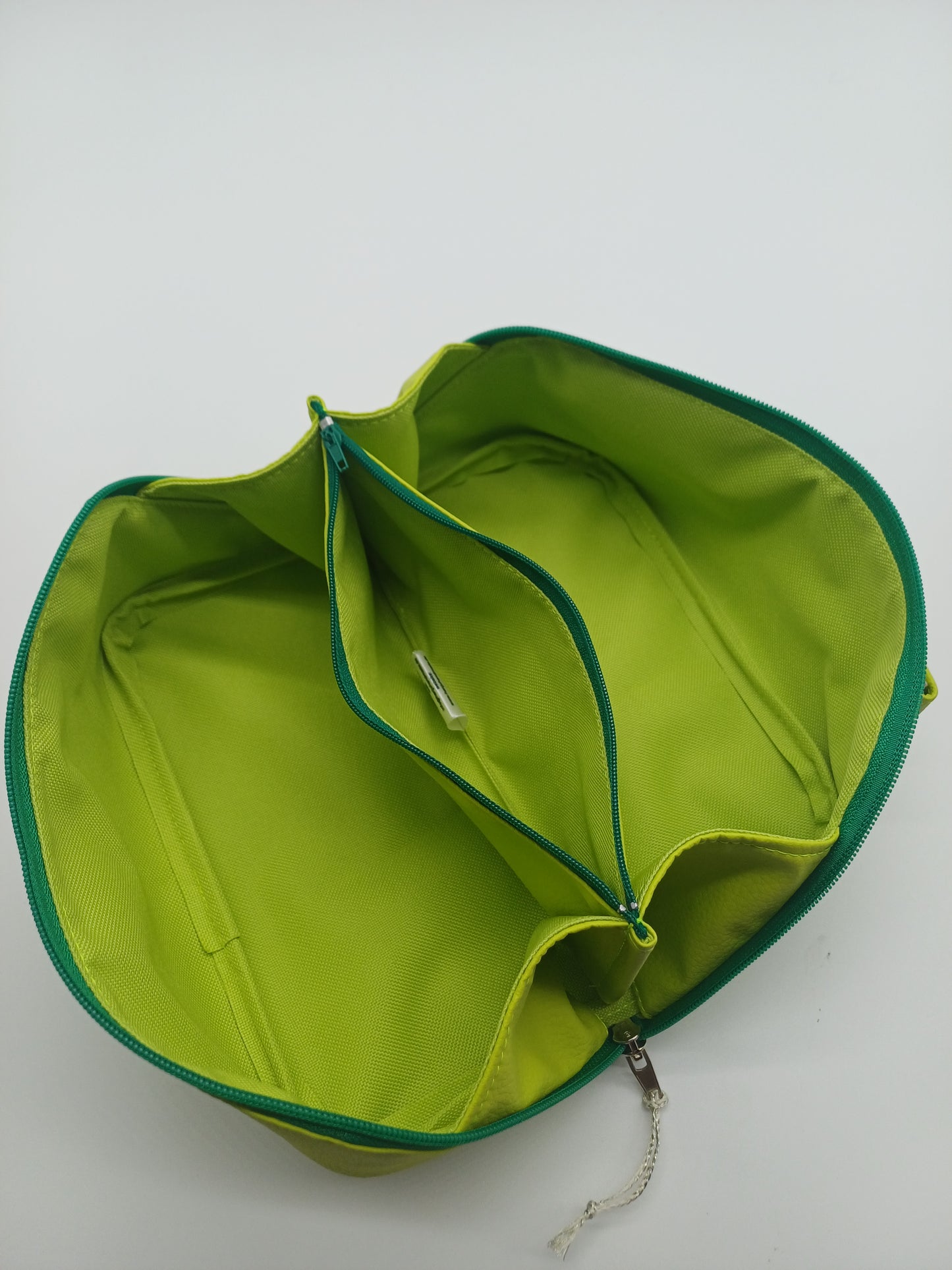 Open wide Bag grün