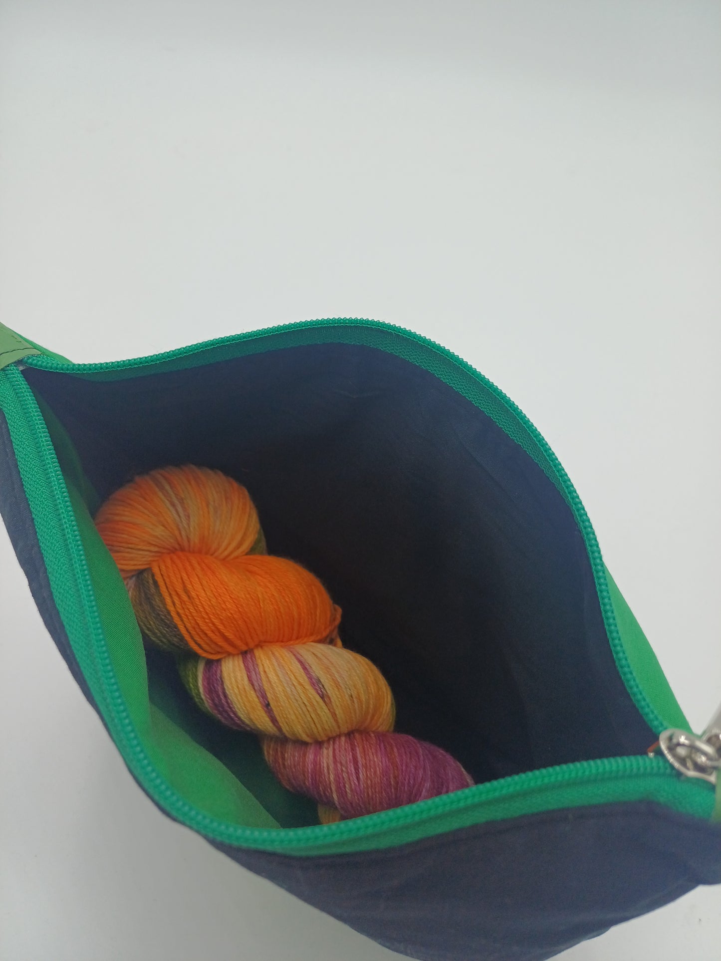 Pre Order Kleine Projectbag Halloween Hexe (optional mit einem Strang Sockenwolle )